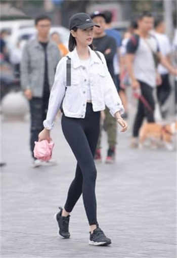 小莹的乳液计未删减全文