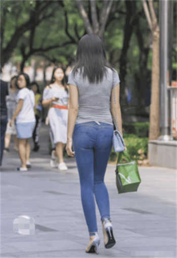 暴力学生木鱼马