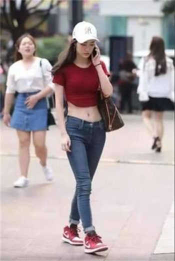 刘梦穿女装图片