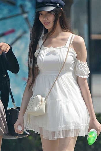 吉娜大笑什么玩意视频