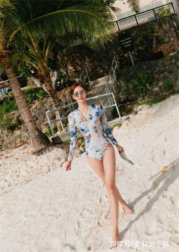 和刘玥一起的上海女
