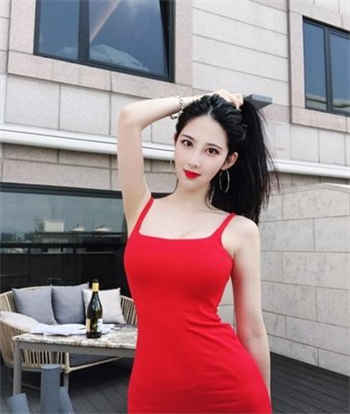 怎么训练狗狗和人做