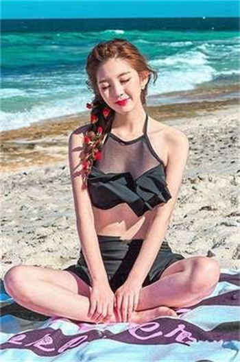 男主姓冷女主姓莫