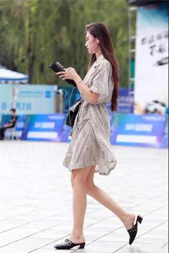 睡捡垃圾老太婆