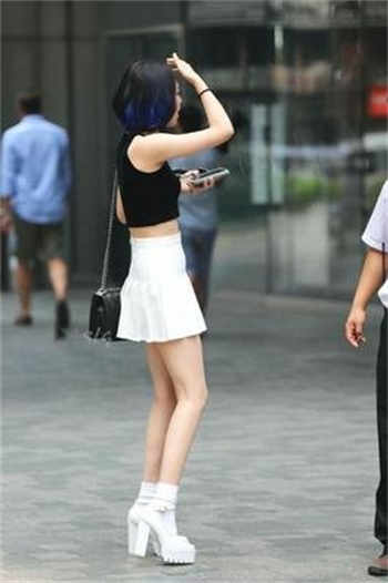 童磨爱蝴蝶忍同文