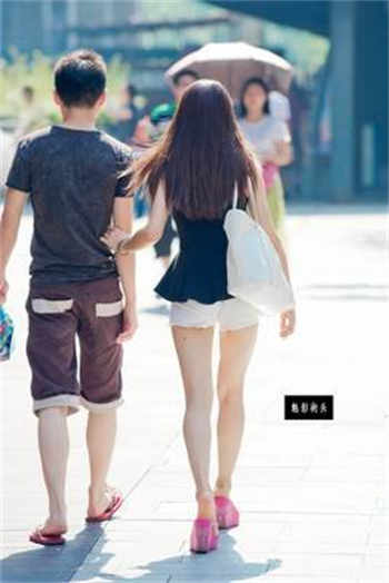 妻子黑人健身教练