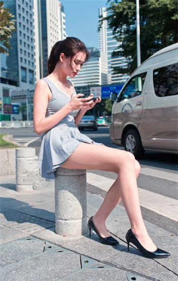 第十九章钟成小晶