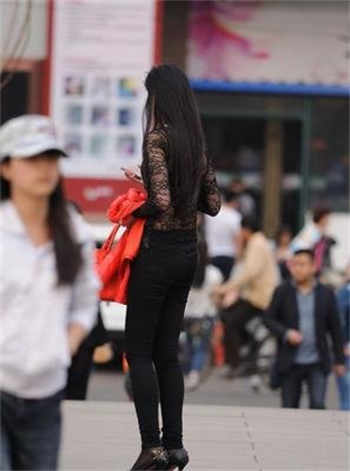 银行行长与下属如如影视