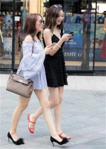 围裙妈妈与管道工
