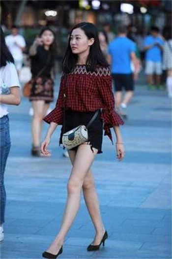 蜜汁炖鱿鱼在线阅读