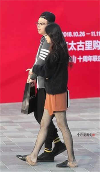 快穿系统主神大人放过我