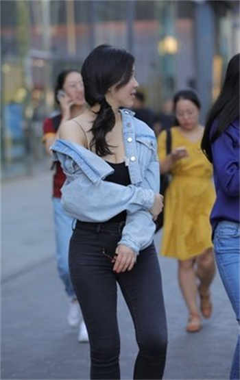 扫黄现场曝光