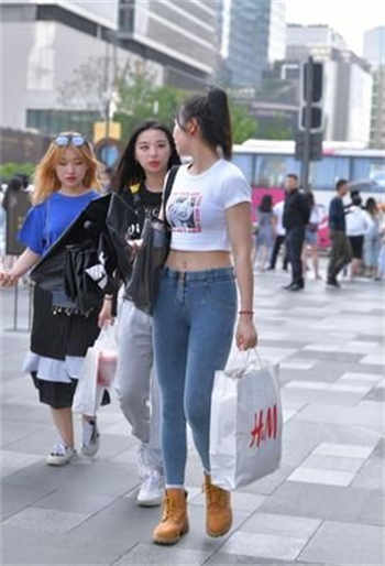 最新门事件鄂州一家