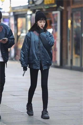 图片上有拿去不谢的图