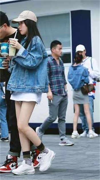 11名女主播落网张若昀year