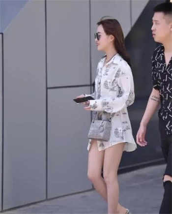女租客不交房租电影